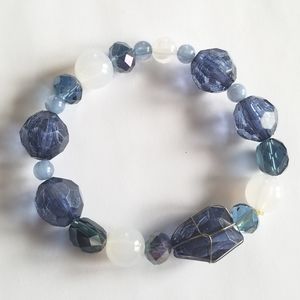 Blue beaded bracelet stretch beads